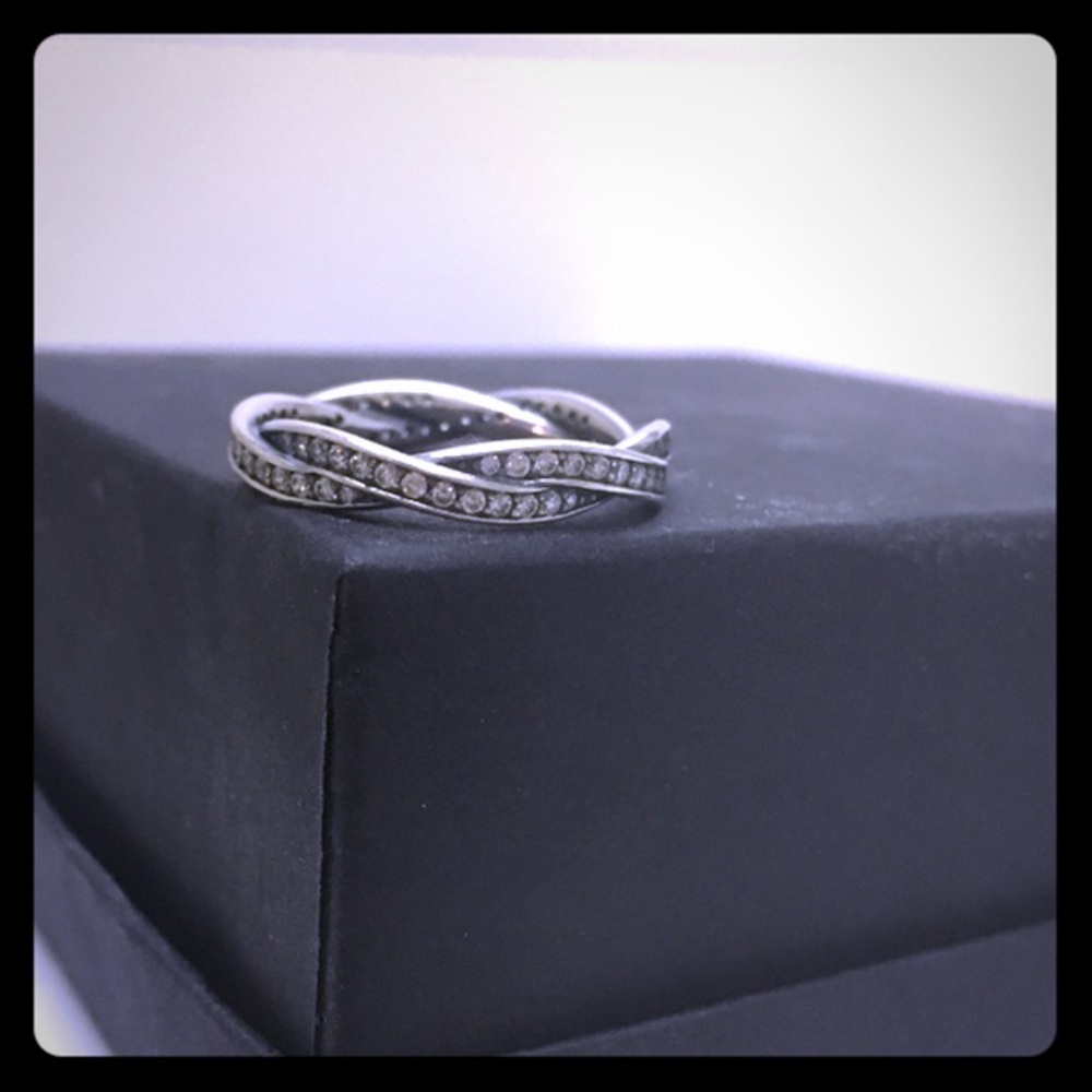 Pandora Twist of Fate ring